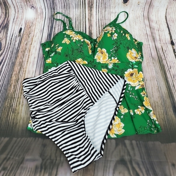 G.I.L.I. Floral Peplum Tankini High Waisted Bottoms Swimsuit Set - Picture 2 of 16